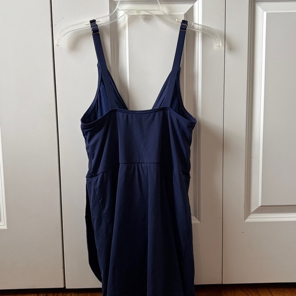 Lands' End Women’s Swim Dress Size 10-12 NWOT - Picture 3 of 5